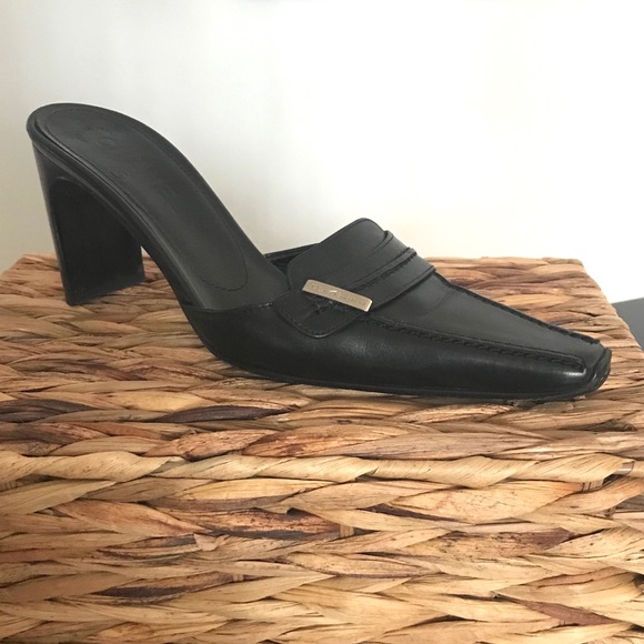 CHANEL Authentic - Made in Italy ✨ Blk Leather - Picture 2 of 7